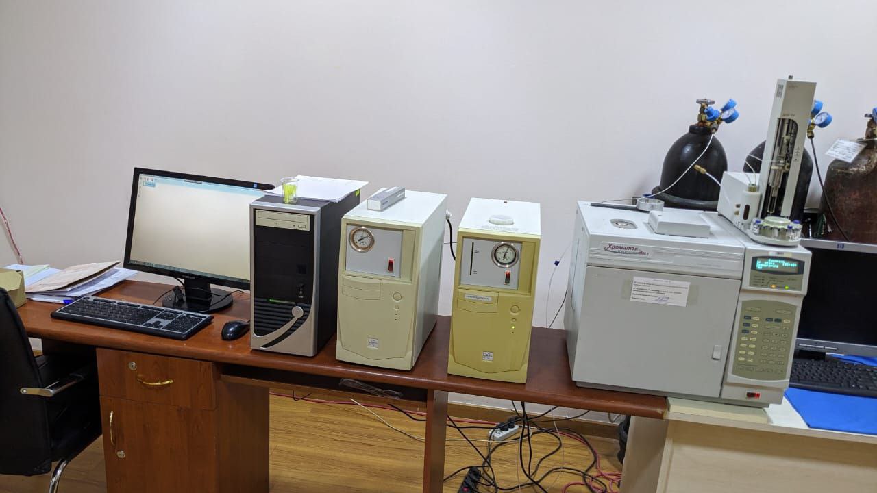 EXTRALAB laboratory — sample preparation area