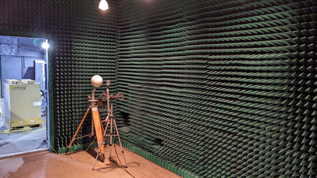EXTRALAB laboratory — measurement and weighing area